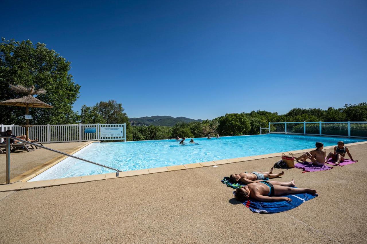 Charmant camping Familiale 3 Etoiles vue 360 plage piscine à débordement empl XXL Labeaume Extérieur photo