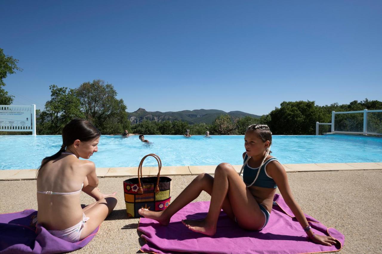 Charmant camping Familiale 3 Etoiles vue 360 plage piscine à débordement empl XXL Labeaume Extérieur photo