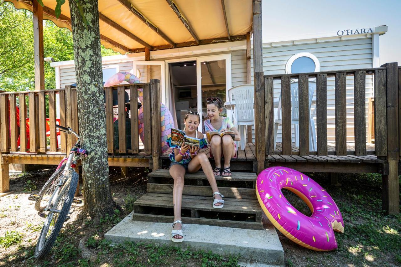 Charmant camping Familiale 3 Etoiles vue 360 plage piscine à débordement empl XXL Labeaume Extérieur photo