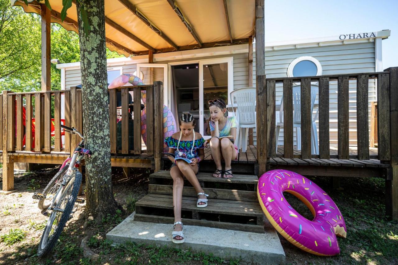 Charmant camping Familiale 3 Etoiles vue 360 plage piscine à débordement empl XXL Labeaume Extérieur photo