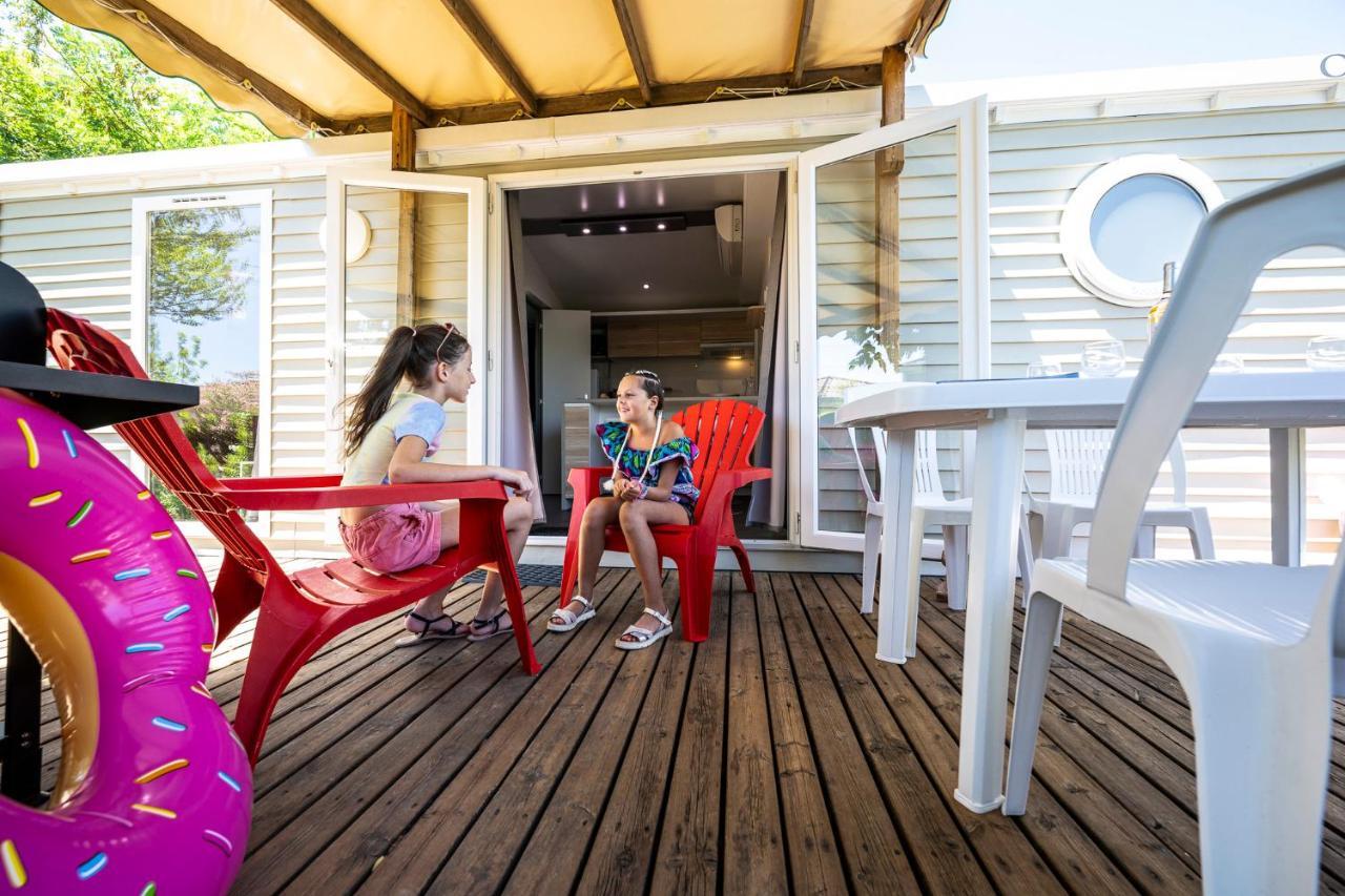 Charmant camping Familiale 3 Etoiles vue 360 plage piscine à débordement empl XXL Labeaume Extérieur photo