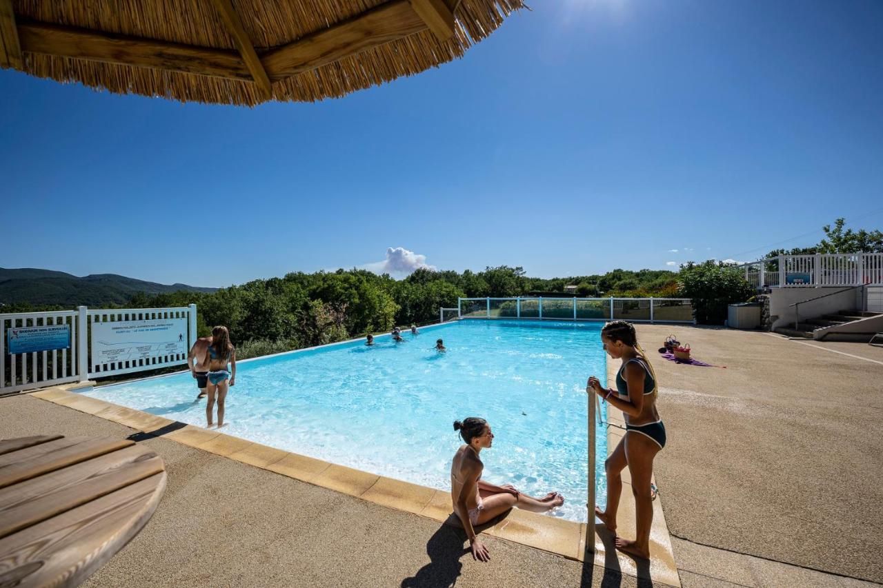 Charmant camping Familiale 3 Etoiles vue 360 plage piscine à débordement empl XXL Labeaume Extérieur photo