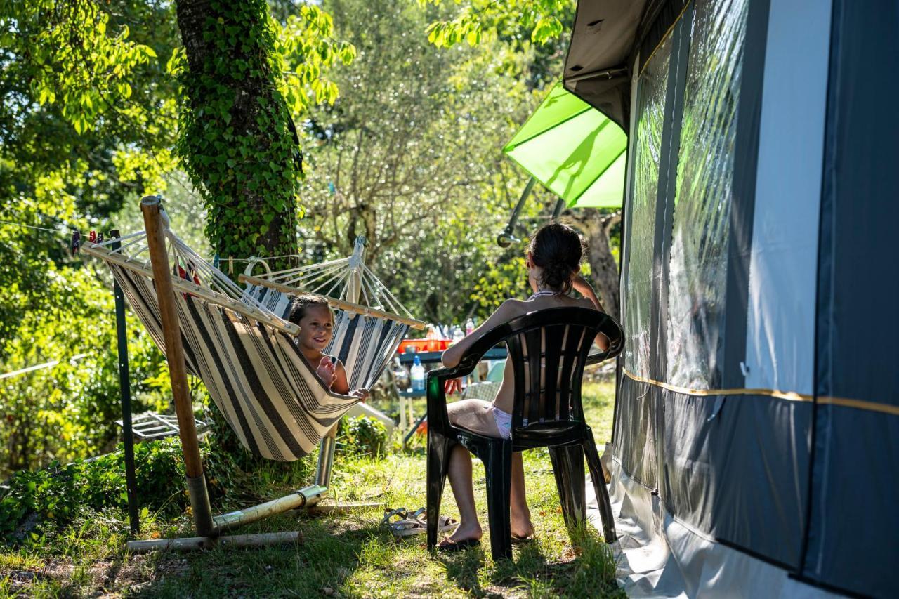 Charmant camping Familiale 3 Etoiles vue 360 plage piscine à débordement empl XXL Labeaume Extérieur photo