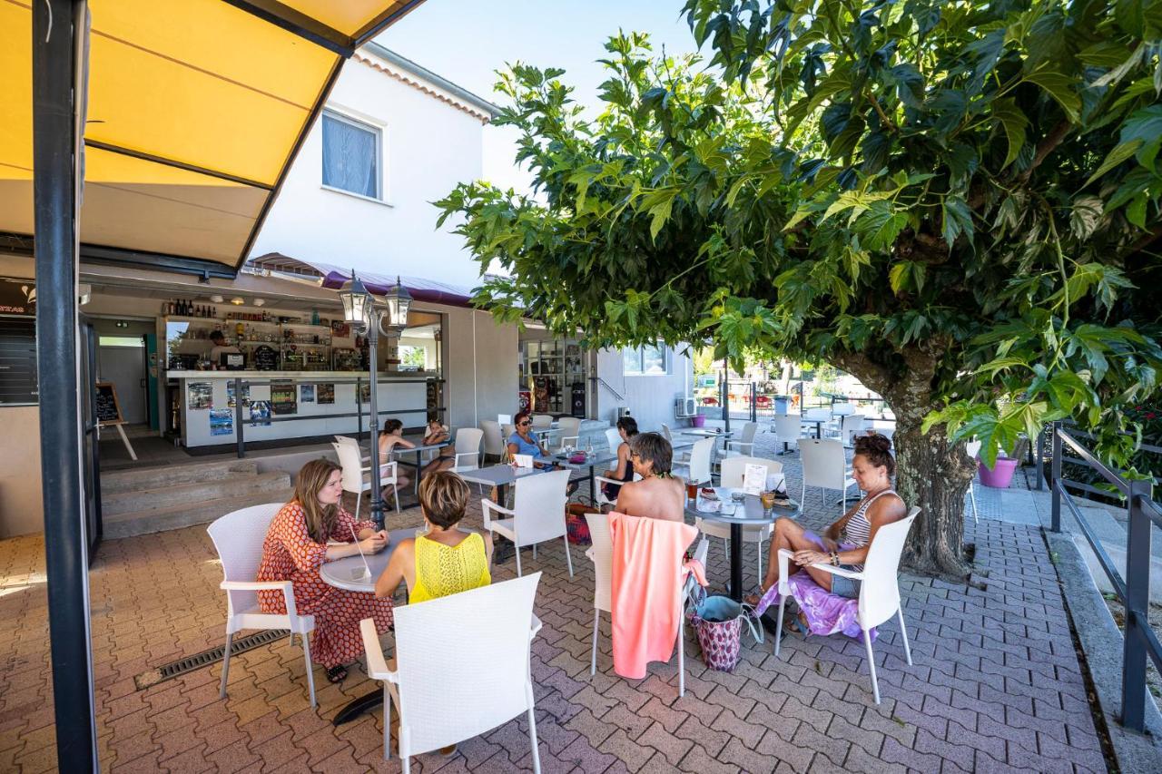 Charmant camping Familiale 3 Etoiles vue 360 plage piscine à débordement empl XXL Labeaume Extérieur photo