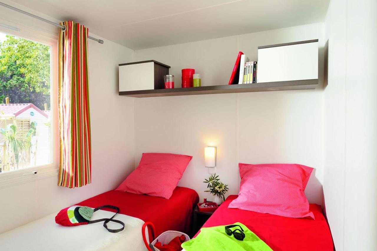 Charmant camping Familiale 3 Etoiles vue 360 plage piscine à débordement empl XXL Labeaume Extérieur photo